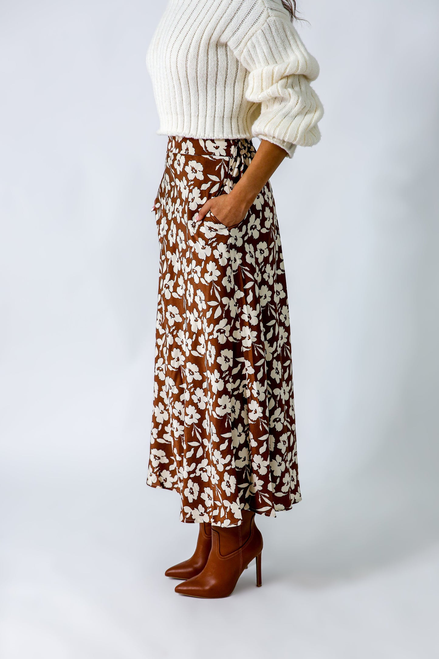 PRETTY IN PETALS MAXI SKIRT